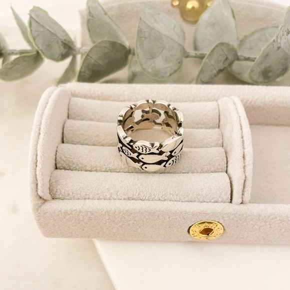 925 Sterling Silver Fish Ring School of Fish Ring Dainty Fish Ring Band - Picture 7 of 9